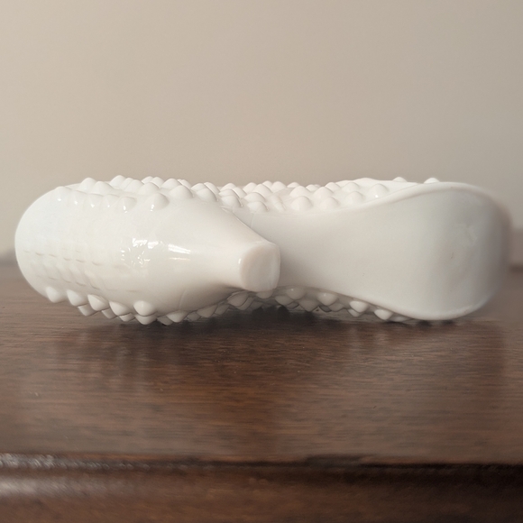 Vintage Fenton Milk Glass Hobnail Cat Head Slipper - White Glass Shoe Figurine - Picture 6 of 7